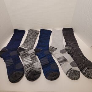 Men's Assorted Color Socks Set Five Pairs Moisture Wicking NIP
